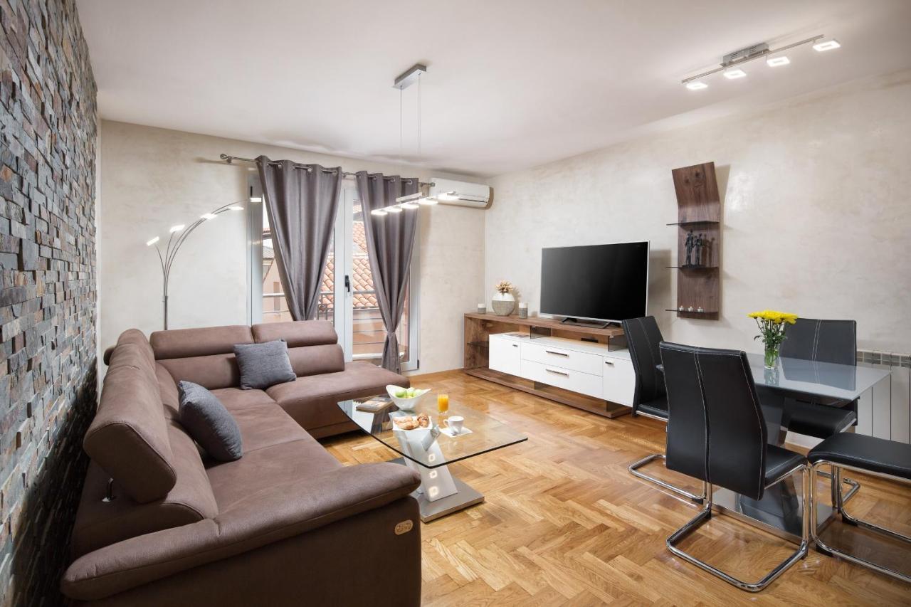 Luxury Apartments Casablanca/Vivaldi Pula Exterior foto