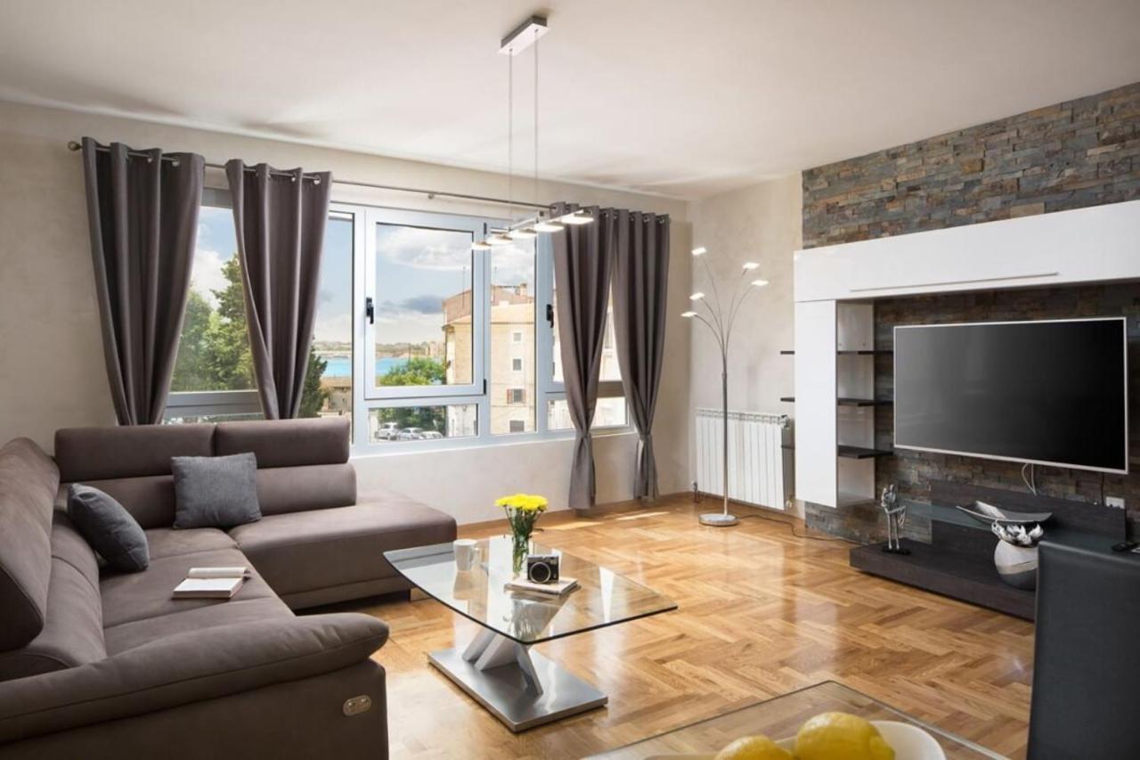 Luxury Apartments Casablanca/Vivaldi Pula Exterior foto